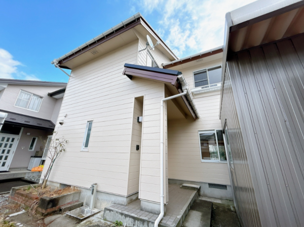 下新川郡朝日町桜町、中古一戸建ての外観画像です
