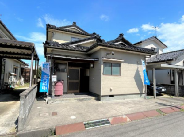 富山市婦中町島田、中古一戸建ての外観画像です