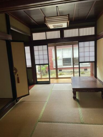 射水市堀岡、中古一戸建ての画像です