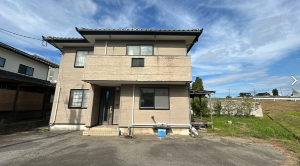 魚津市大海寺野、中古一戸建ての外観画像です