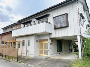 富山市新庄町、中古一戸建ての外観画像です