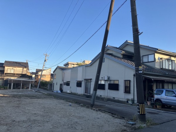 高岡市伏木中央町、土地の画像です
