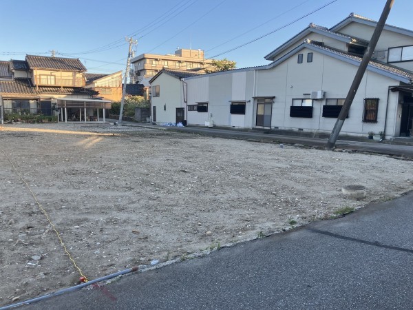 高岡市伏木中央町、土地の外観画像です