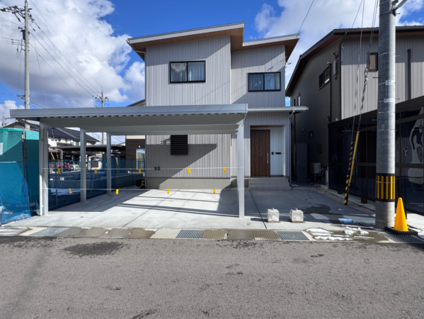 富山市大泉、新築一戸建ての外観画像です