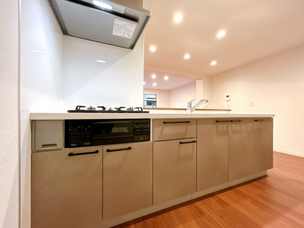 富山市町村、中古一戸建てのキッチン画像です