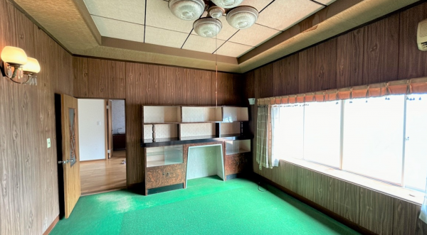 魚津市平伝寺、中古一戸建ての画像です