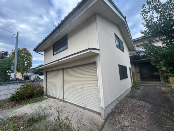黒部市三日市、中古一戸建ての画像です