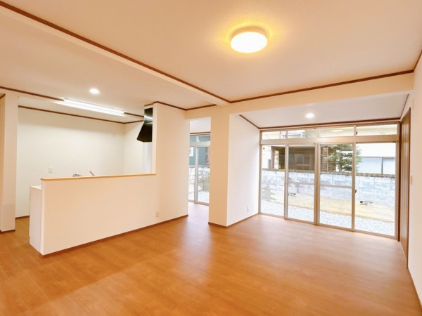 富山市月岡町、中古一戸建ての内装画像です