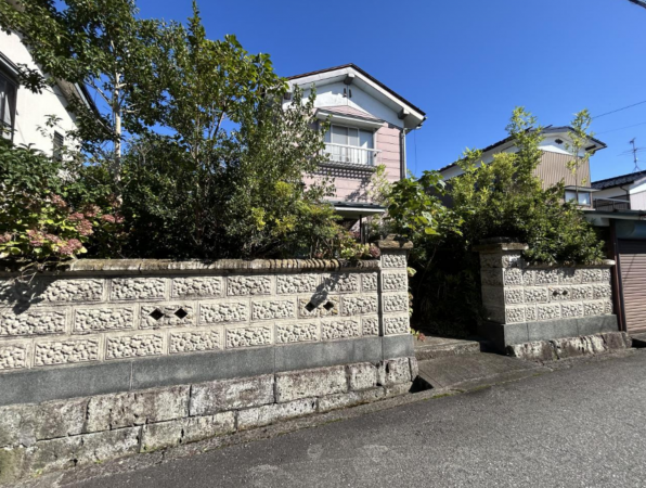 富山市月岡町、中古一戸建ての外観画像です