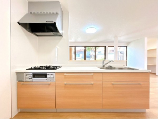 富山市松若町、中古一戸建てのキッチン画像です