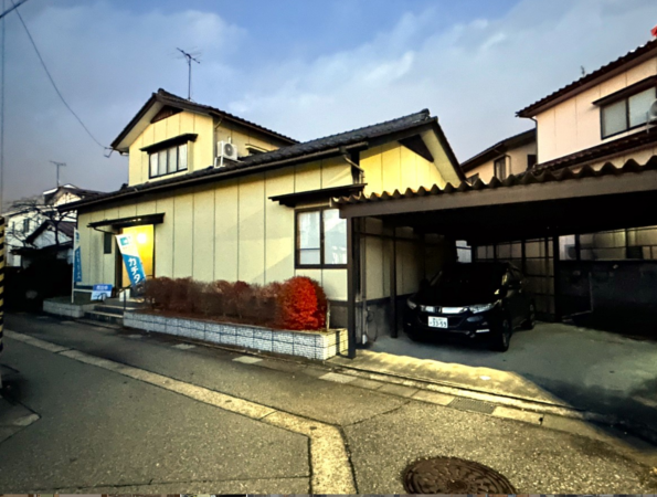 富山市松若町、中古一戸建ての外観画像です