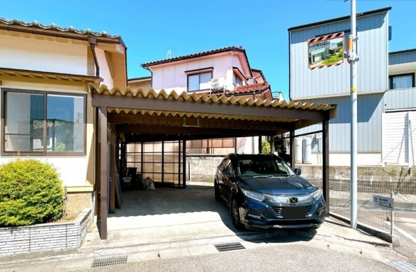 富山市松若町、中古一戸建ての画像です