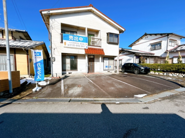 富山市鶴ケ丘町、中古一戸建ての外観画像です