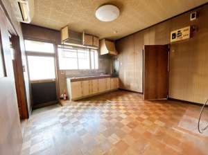 富山市富岡町、中古一戸建てのキッチン画像です