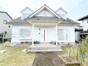 富山市八尾町上高善寺、中古一戸建ての外観画像です