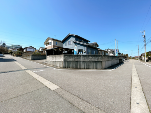 富山市八尾町新田、中古一戸建ての外観画像です