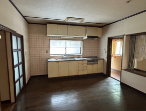 富山市山室、中古一戸建ての画像です