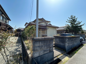 富山市山室、中古一戸建ての外観画像です