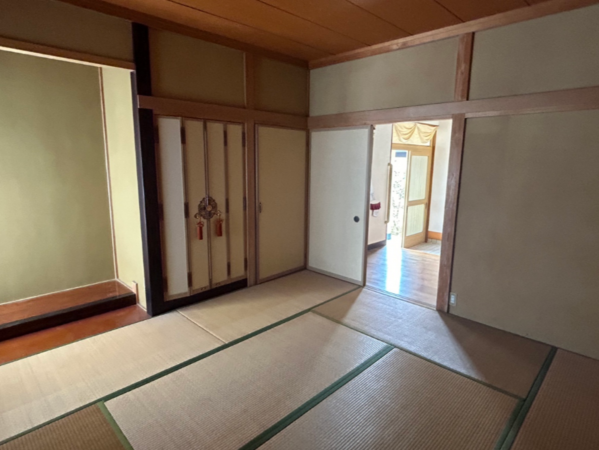 富山市山室、中古一戸建ての画像です