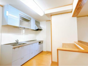 富山市水橋中村、中古一戸建てのキッチン画像です