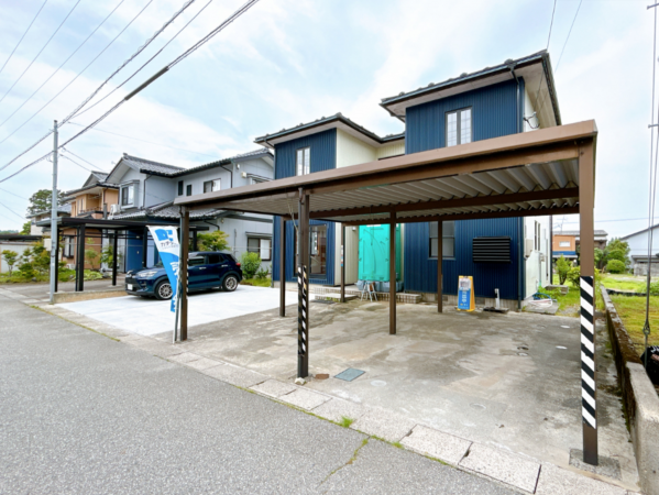 黒部市若栗、中古一戸建ての画像です