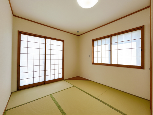 黒部市若栗、中古一戸建ての画像です