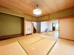 中新川郡上市町上正、中古一戸建ての画像です