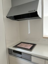 滑川市辰野、新築一戸建てのキッチン画像です