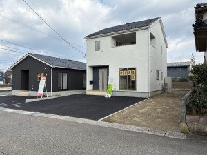 滑川市辰野、新築一戸建ての外観画像です