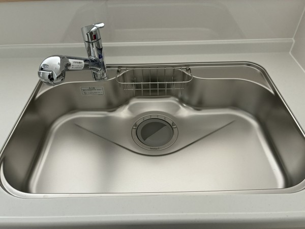 滑川市辰野、新築一戸建てのキッチン画像です