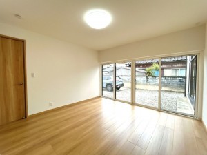 富山市田畑、中古一戸建ての内装画像です