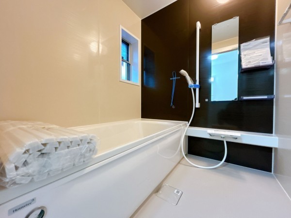 富山市田畑、中古一戸建ての風呂画像です