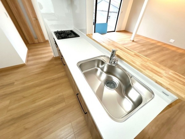 富山市田畑、中古一戸建てのキッチン画像です