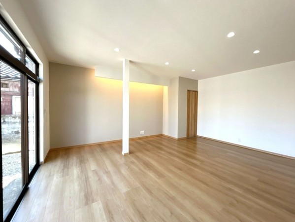 富山市田畑、中古一戸建ての内装画像です