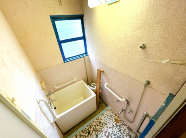 富山市田畑、中古一戸建ての風呂画像です