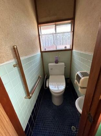 富山市婦中町袋、中古一戸建てのトイレ画像です