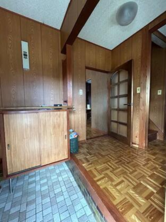 富山市婦中町袋、中古一戸建ての玄関画像です
