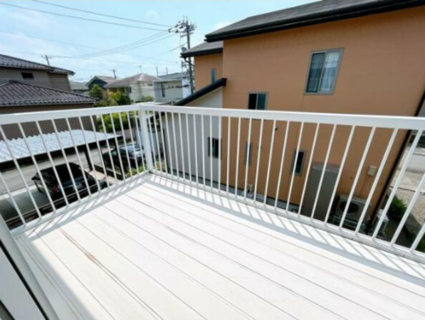 富山市北代、中古一戸建てのバルコニー画像です