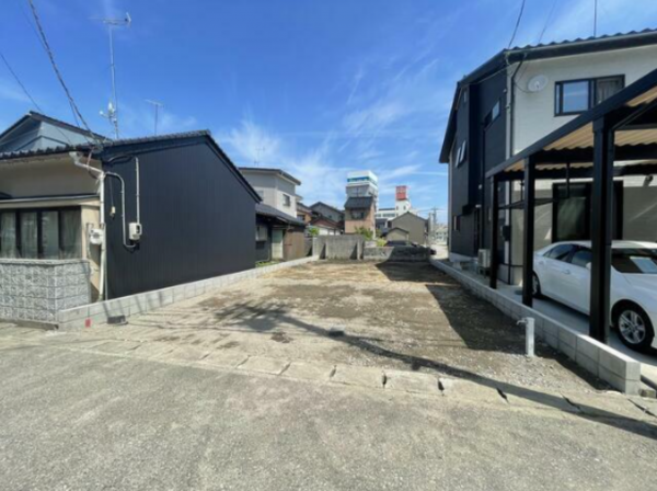 高岡市駅南3丁目、新築一戸建ての画像です