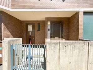 富山市稲荷元町、マンションの画像です