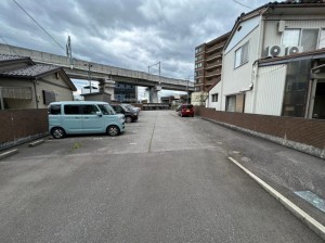 富山市稲荷元町、マンションの画像です