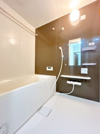 富山市稲荷元町、マンションの風呂画像です