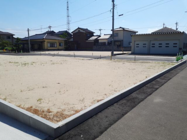 射水市二口、土地の画像です