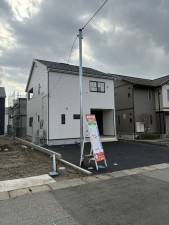 滑川市上小泉、新築一戸建ての外観画像です
