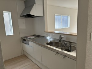 滑川市上小泉、新築一戸建てのキッチン画像です