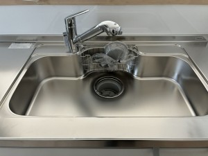 滑川市上小泉、新築一戸建てのキッチン画像です