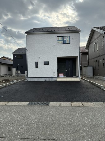 滑川市上小泉、新築一戸建ての外観画像です