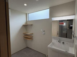 富山市稲荷元町、新築一戸建ての洗面画像です
