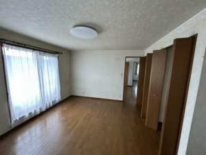 富山市中冨居、中古一戸建ての画像です