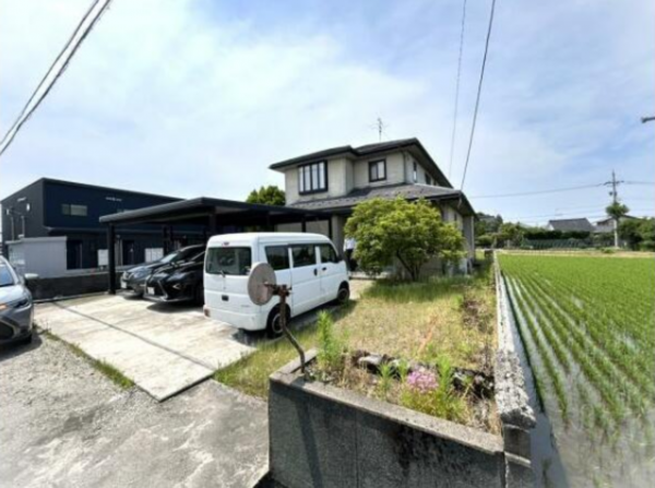 富山市中冨居、中古一戸建ての外観画像です